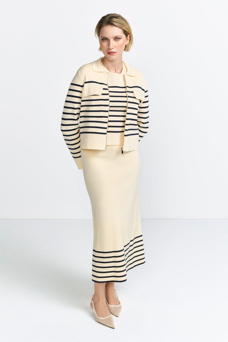 Gestreiftes Strickjäckchen mit Pattentaschen-Rich & Royal