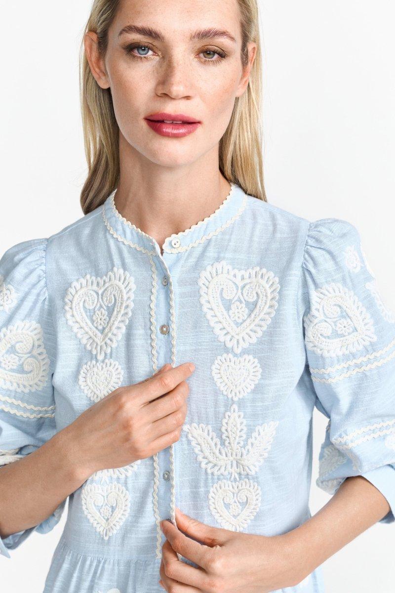 Hellblaues Maxikleid mit Folklore-Stickerei-Rich & Royal