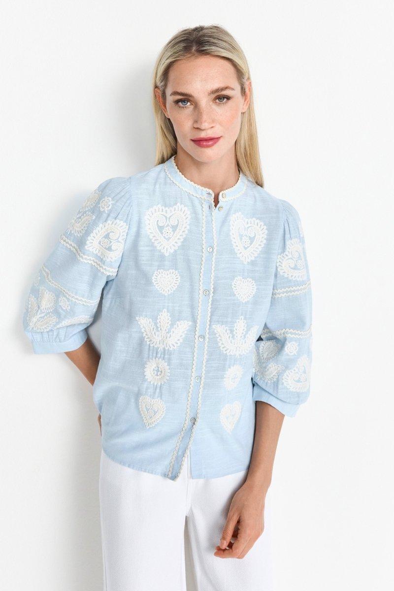Hellblaue Bluse mit Folklore-Stickerei-Rich & Royal