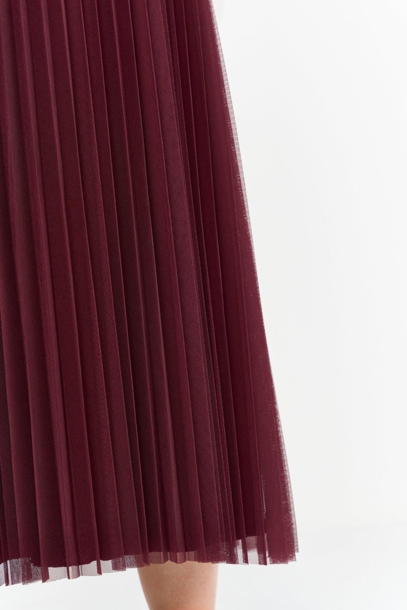 Plissierter Midirock in Bordeaux-Rich & Royal