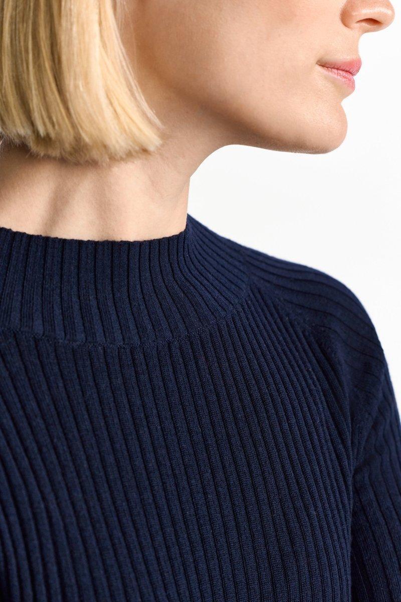 Langes Strickkleid mit Raglanärmeln