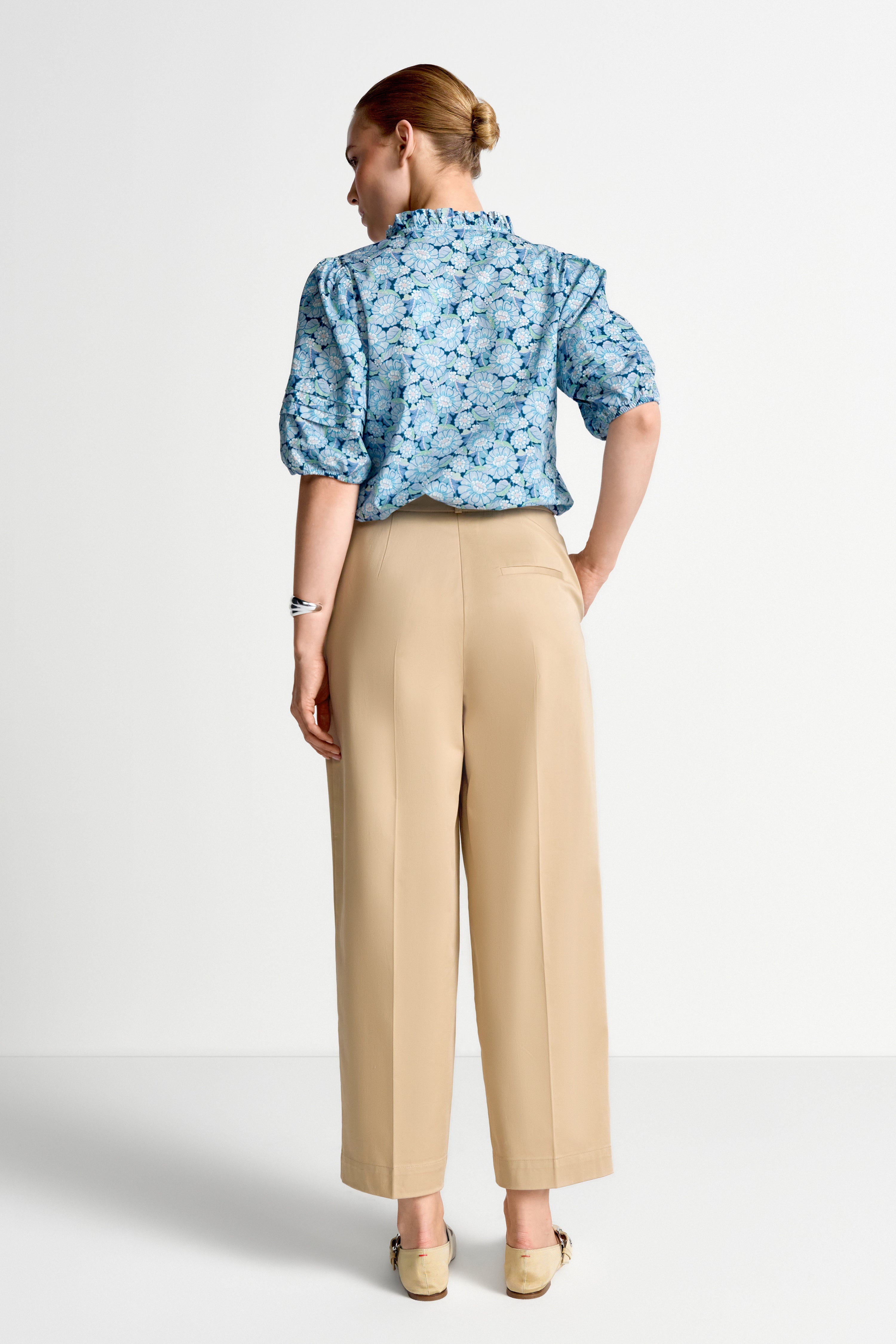 High-Waist-Bundfaltenhose-Rich & Royal