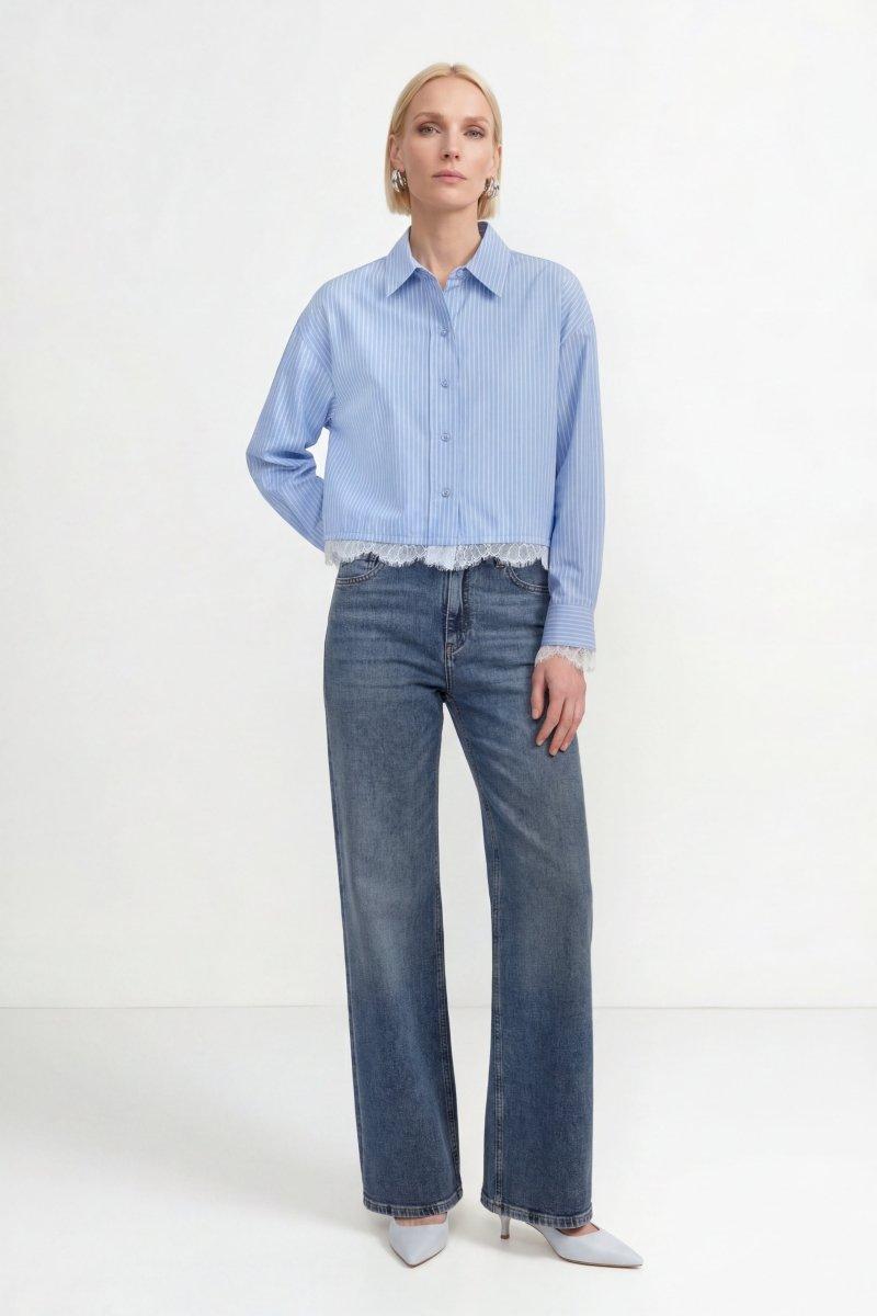 Hellblaue Baumwollbluse mit Spitzenbesatz-Rich & Royal