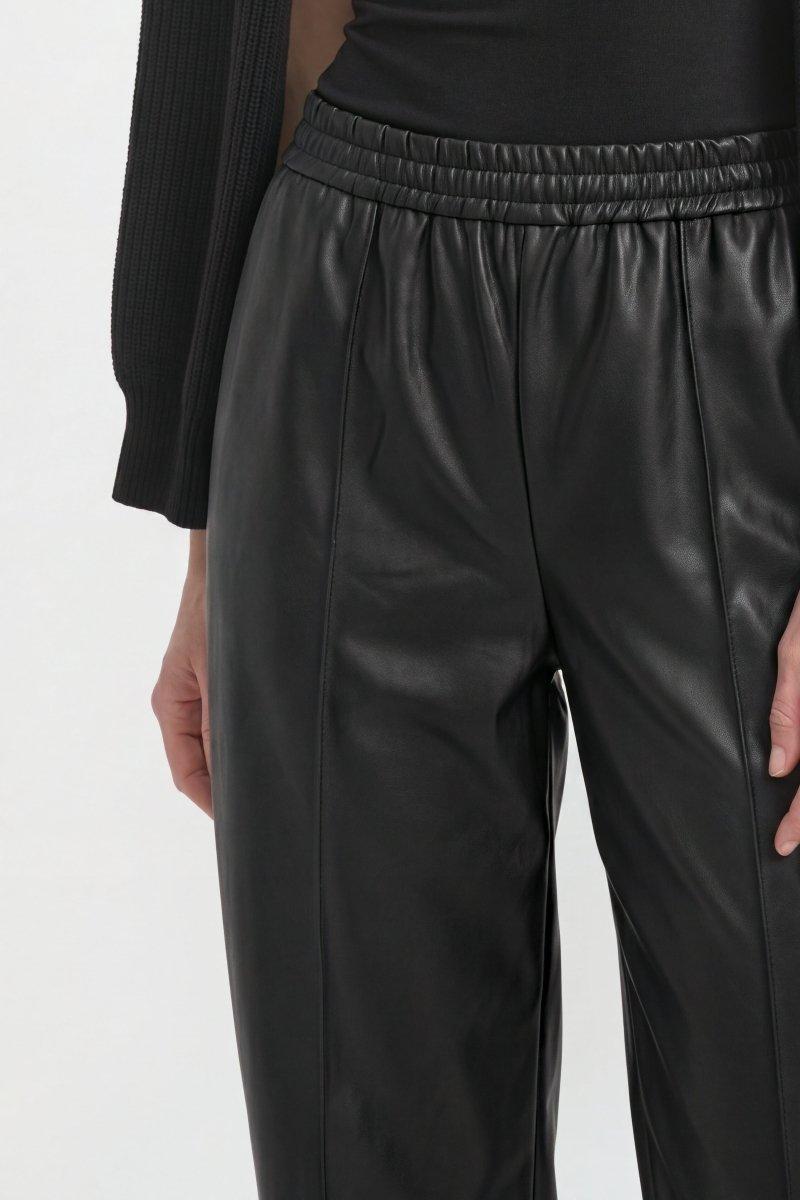 Schwarze Jogger-Hose in Lederoptik-Rich & Royal