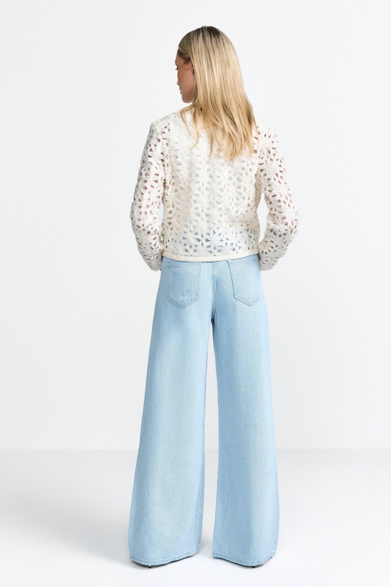 Weite High-Waist-Jeans in Hellblau-Rich & Royal