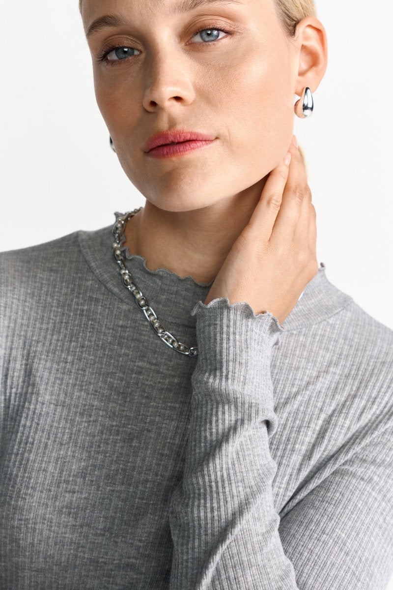 Longsleeve mit Rüschensaum-Rich & Royal