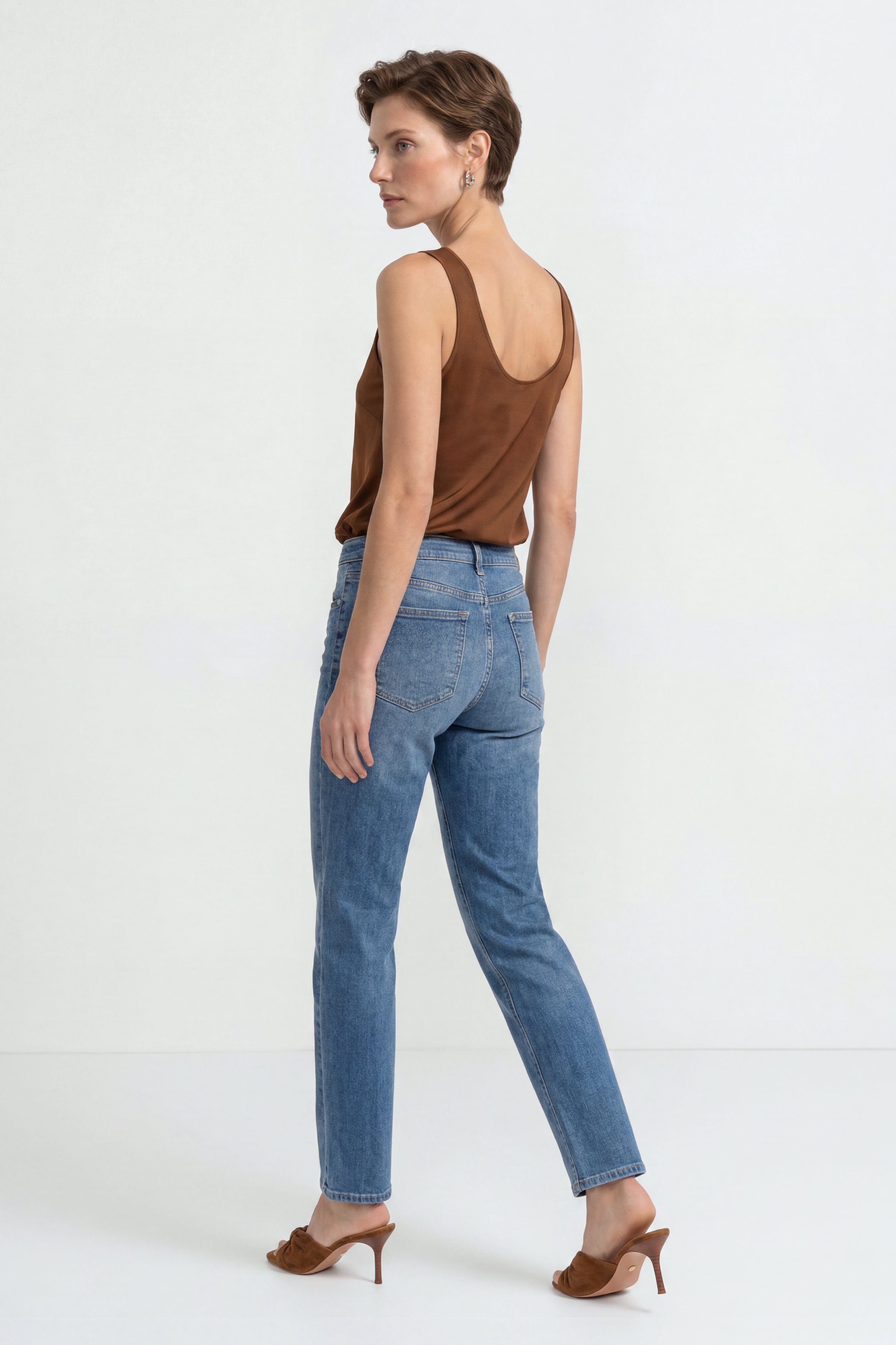 Straight-Leg-Jeans-Rich & Royal