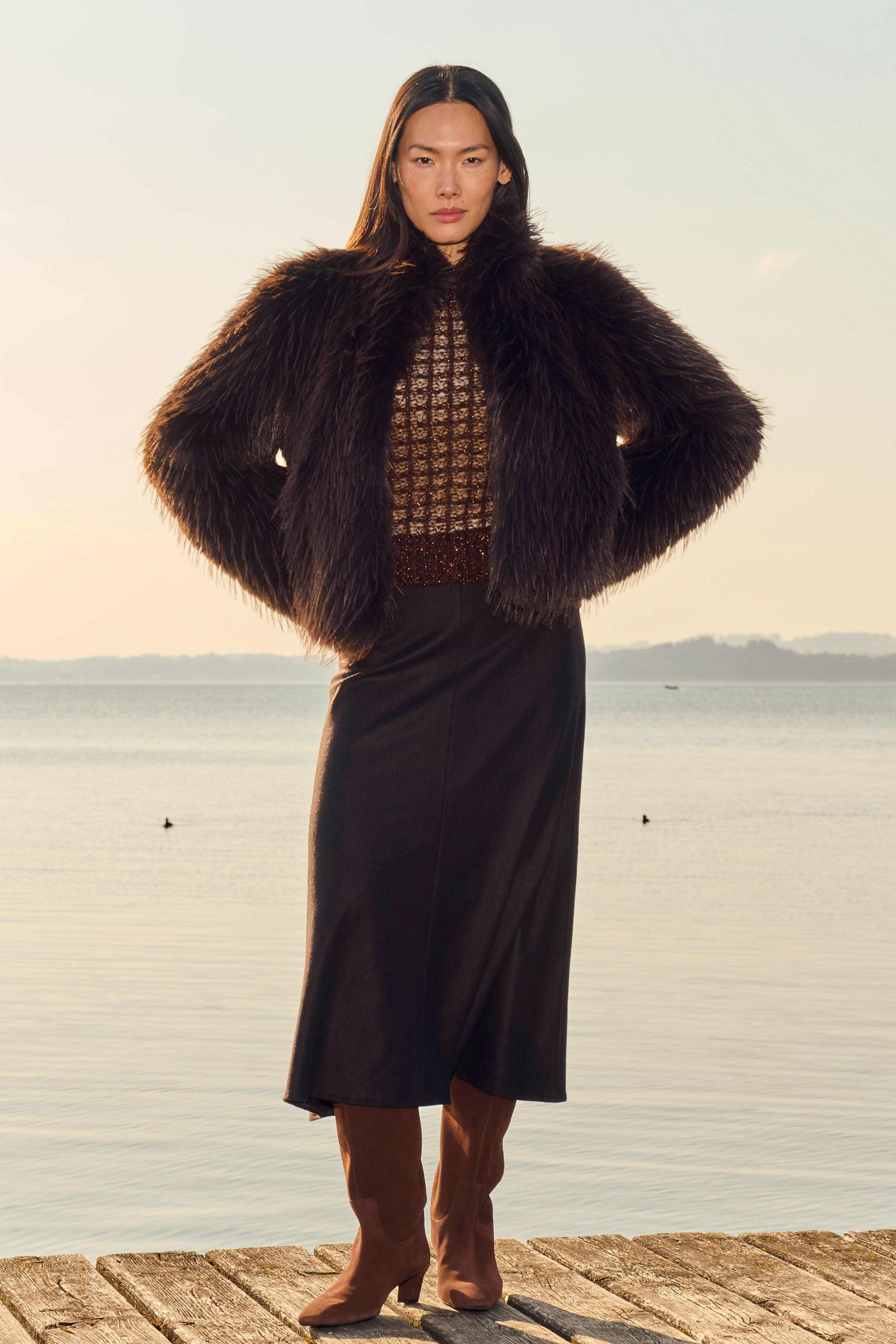Wool Jersey Skirt – Look-Rich & Royal