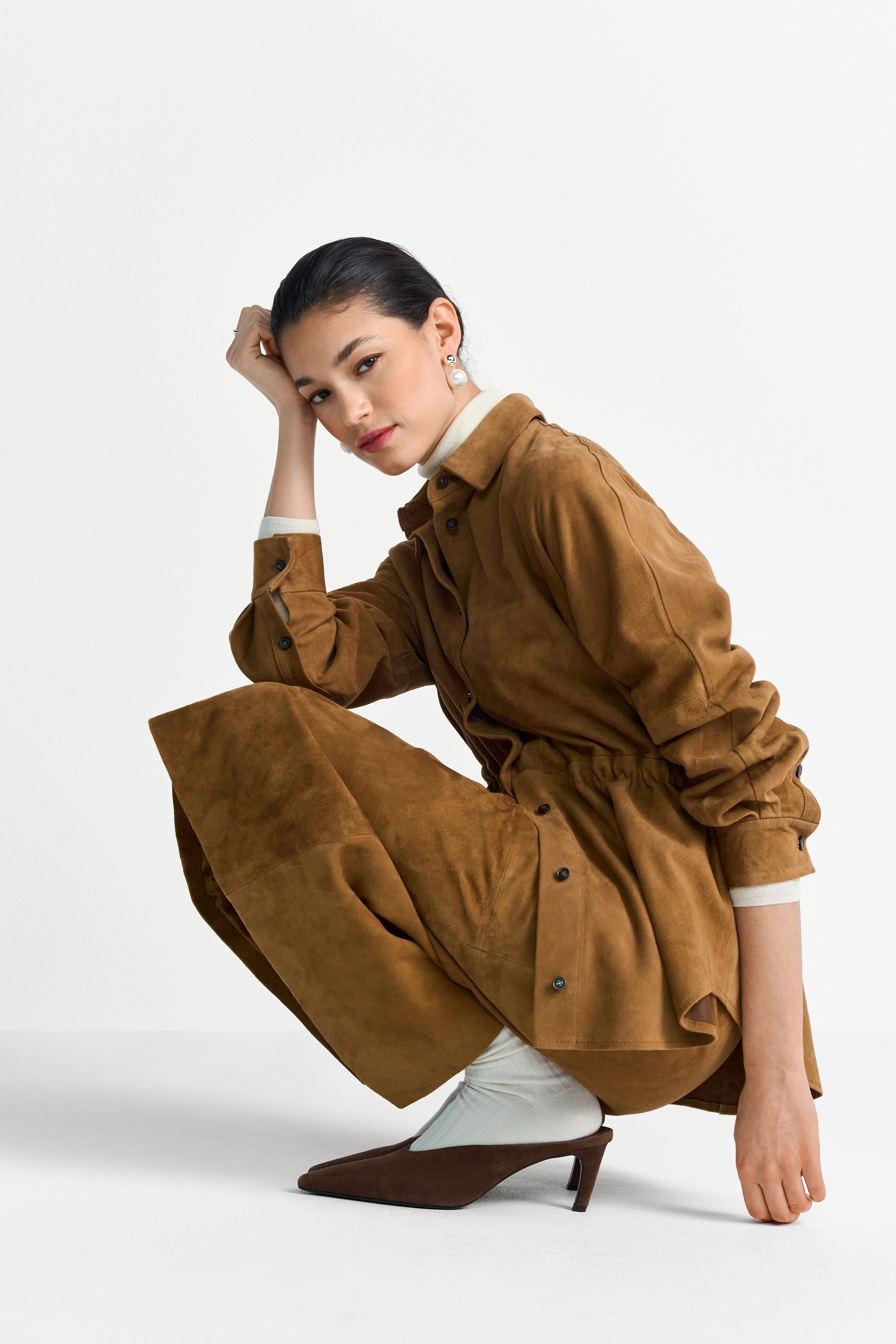 Cognacbraune Hemdjacke aus Velours-Rich & Royal