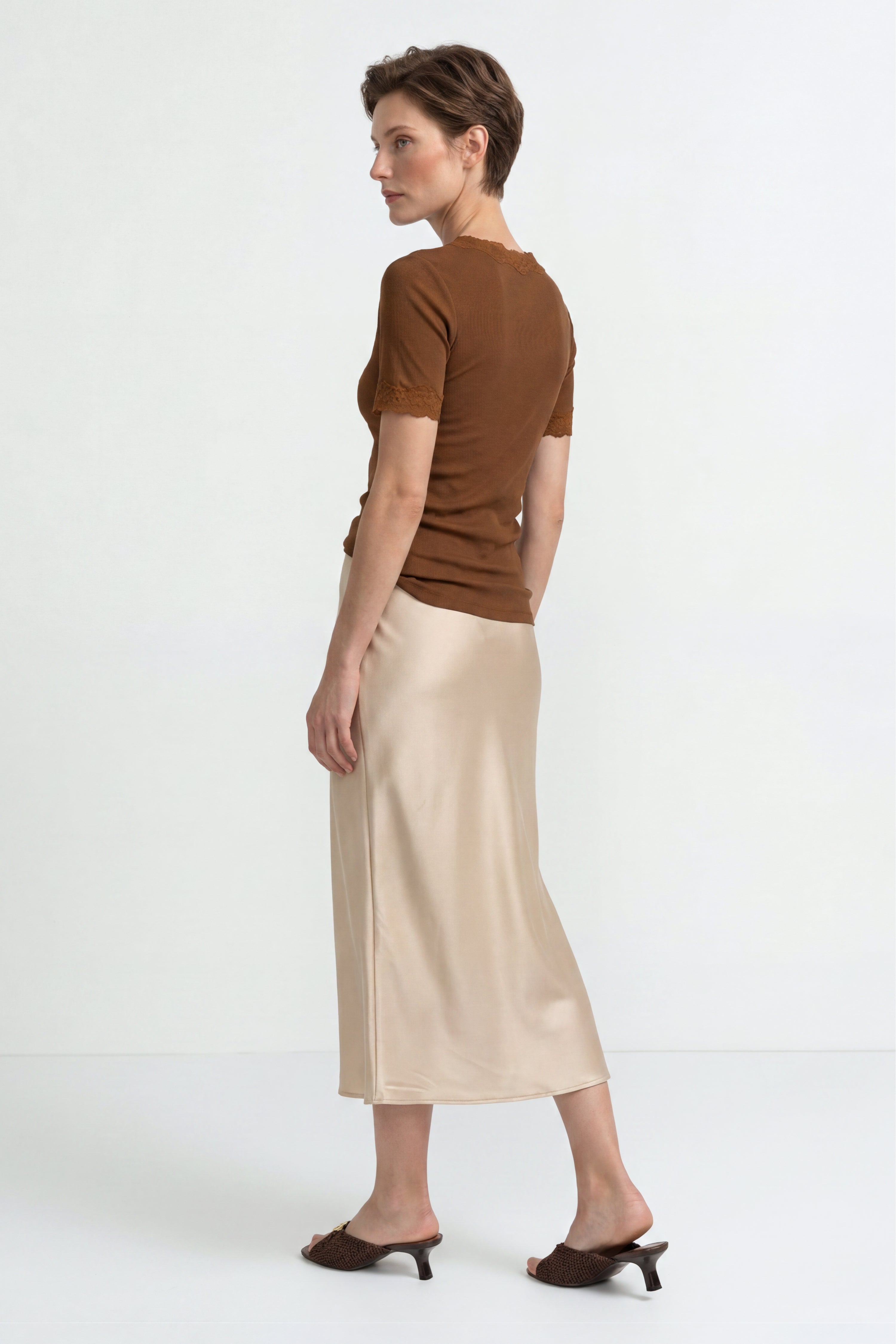 Figurbetontes Rippshirt mit Spitze-Rich & Royal