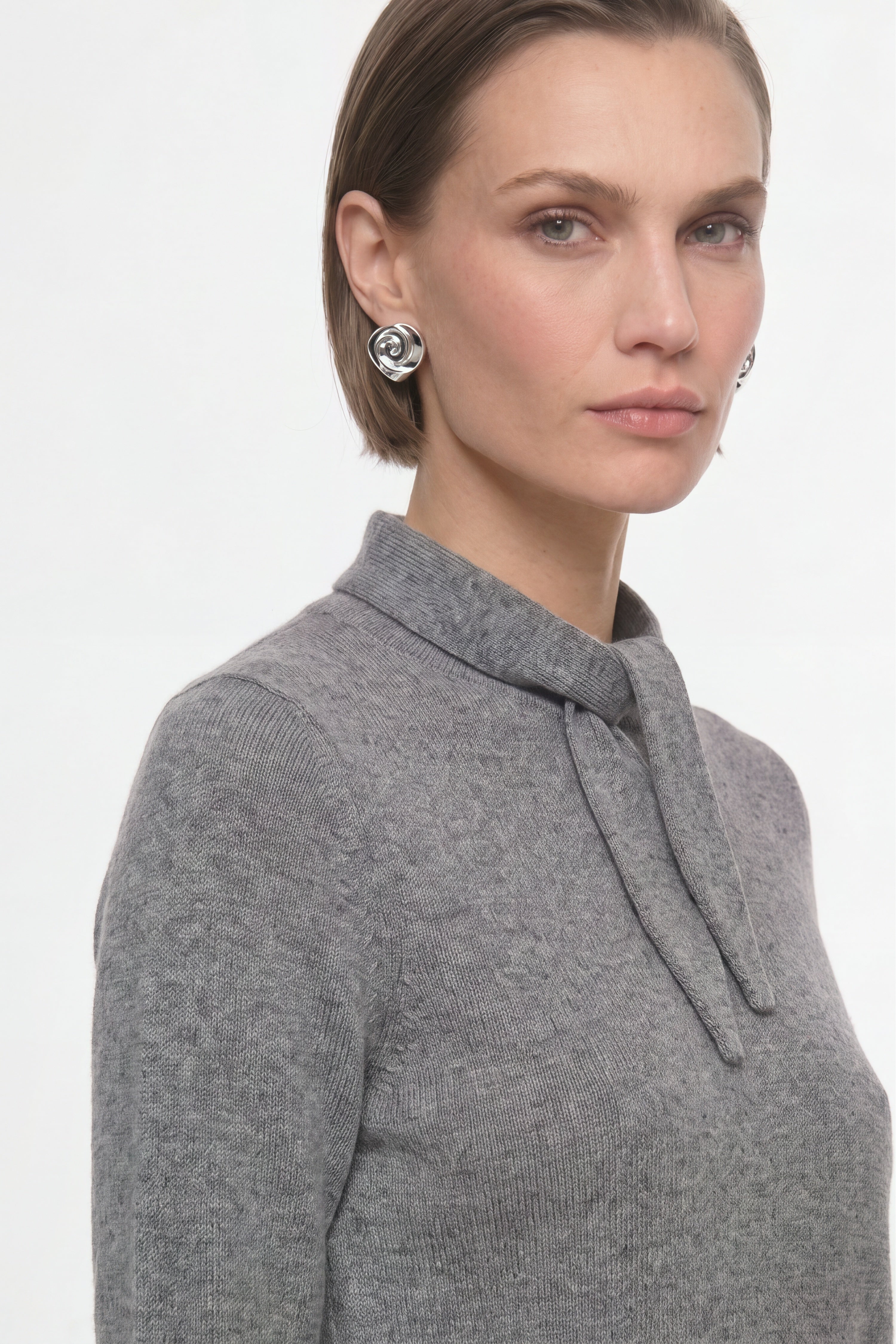 Merino-Kaschmir-Pullover mit Schleifenkragen-Rich & Royal