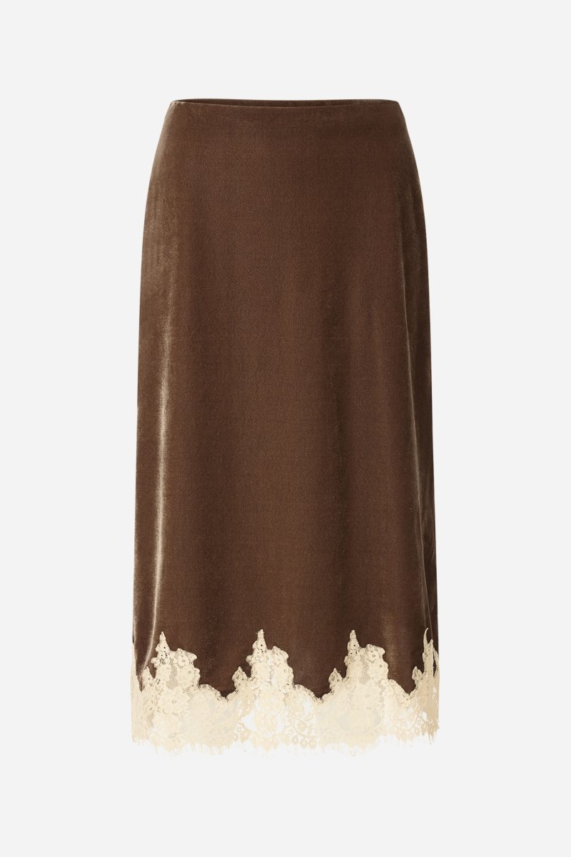 Blouse with Volant – Look-Rich & Royal