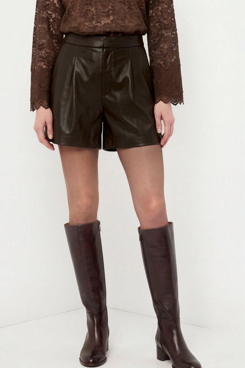 Shorts in Lederoptik-Rich & Royal